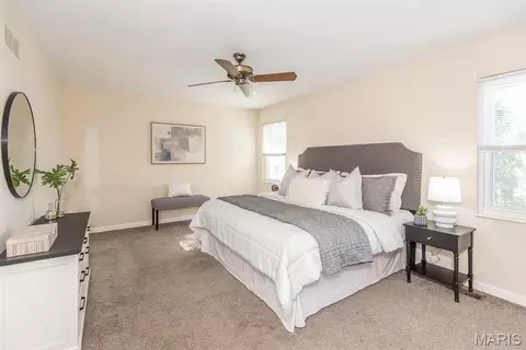 Bedroom - 434 Paula Vale Ct, Ballwin, MO 63021 photo 1 of 13