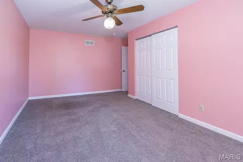 Bedroom - 434 Paula Vale Ct, Ballwin, MO 63021 photo 10 of 13