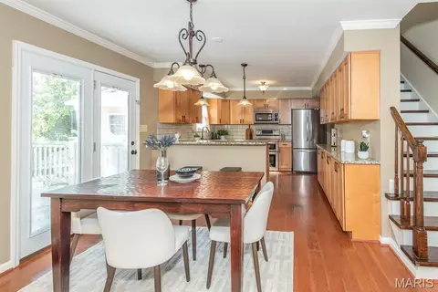Dining - 434 Paula Vale Ct, Ballwin, MO 63021 photo 2 of 5