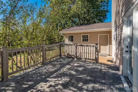 Exterior - 434 Paula Vale Ct, Ballwin, MO 63021 photo 3 of 9