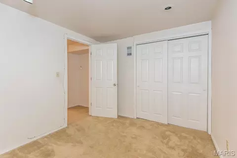 Bedroom - 434 Paula Vale Ct, Ballwin, MO 63021 photo 13 of 13