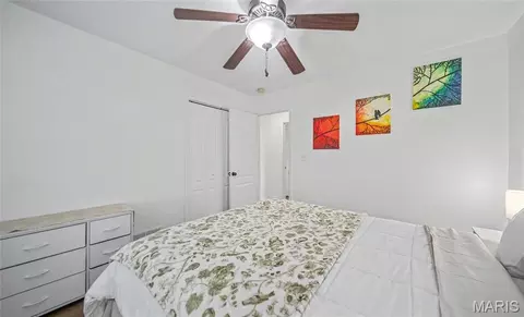 Bedroom - 14137 Tabernacle Ln, Saint Robert, MO 65584 photo 4 of 9