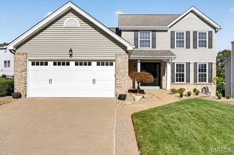 16162 Port Of Nantucket Dr, Wildwood, MO 63040