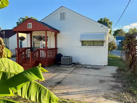 Exterior - 9633 Echo Ln, Overland, MO 63114 photo 6 of 6