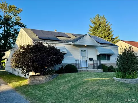 Exterior - 9633 Echo Ln, Overland, MO 63114 photo 2 of 6