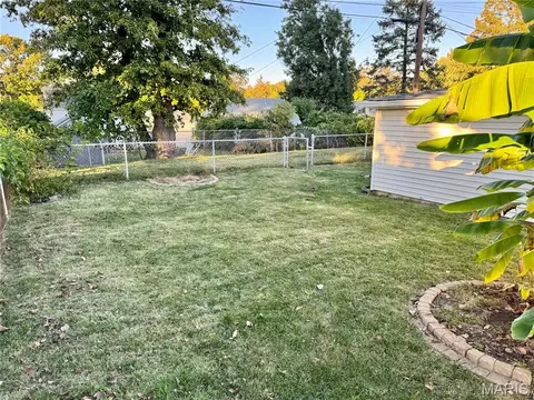 Exterior - 9633 Echo Ln, Overland, MO 63114 photo 5 of 6