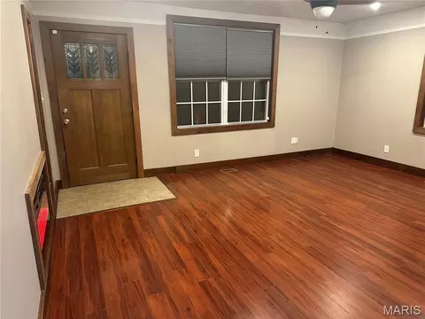 Living - 209 E Second St, Sparta, IL 62286 photo 3 of 7