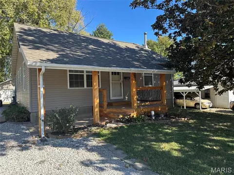 Exterior - 209 E Second St, Sparta, IL 62286 photo 1 of 5