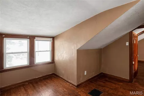 Bedroom - 300 S Clark Ave, Ferguson, MO 63135 photo 6 of 9