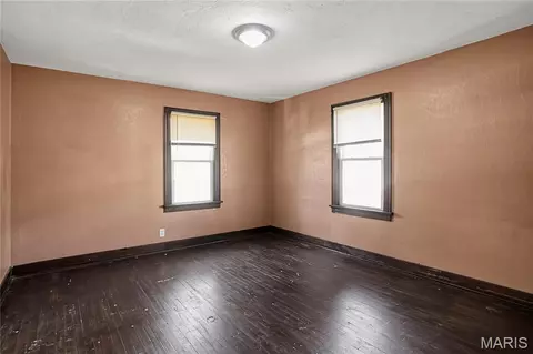 Bedroom - 300 S Clark Ave, Ferguson, MO 63135 photo 8 of 9