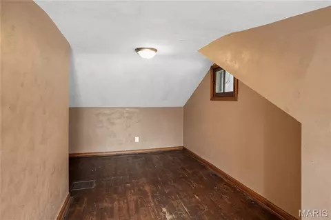 Bedroom - 300 S Clark Ave, Ferguson, MO 63135 photo 3 of 9