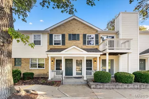 9065 Wrenwood Ln, Saint Louis, MO 63144