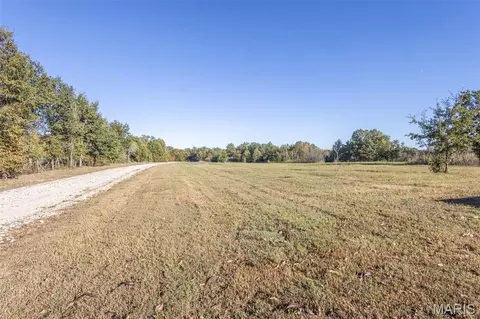 Exterior - 45080 Halyon Trl, Perry, MO 63462 photo 3 of 4