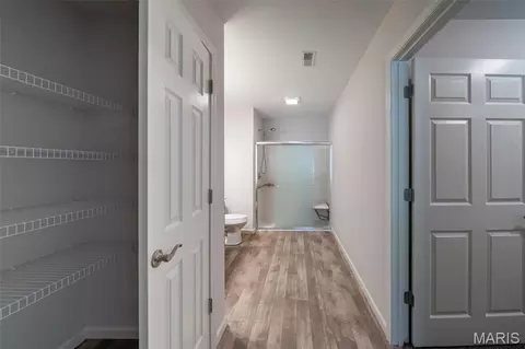 Entry Way - 1025 Hawk Ridge Dr, Union, MO 63084 photo 3 of 4