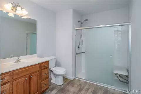 Bath - 1025 Hawk Ridge Dr, Union, MO 63084 photo 1 of 2