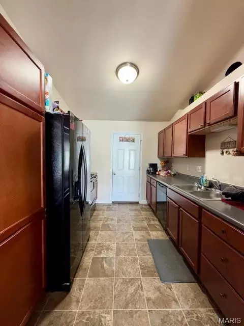 Kitchen - 272 Equestrian Dr, Winfield, MO 63389 photo 1 of 1