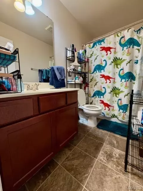 Bath - 272 Equestrian Dr, Winfield, MO 63389 photo 4 of 4