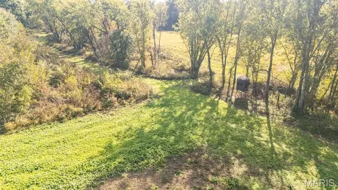 1123 Monroe Rd, Madison, MO 65263 photo 4