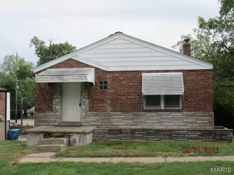 5512 Reineke Ct, Saint Louis, MO 63136