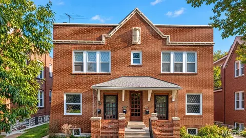 4453 Russell Blvd, Saint Louis, MO 63110