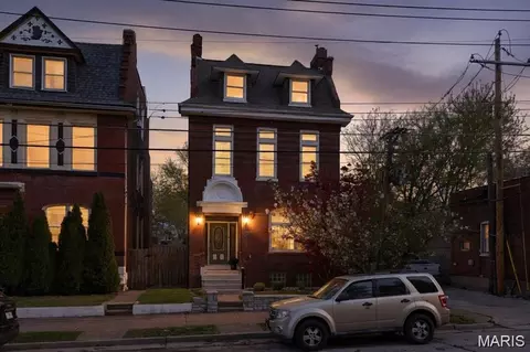 2241 Shenandoah Ave, Saint Louis, MO 63104