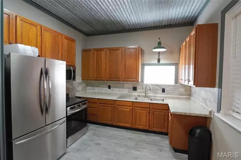 Kitchen - 1530 Stolpe Rd, Hermann, MO 65041 photo 1 of 4