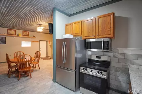 Kitchen - 1530 Stolpe Rd, Hermann, MO 65041 photo 4 of 4