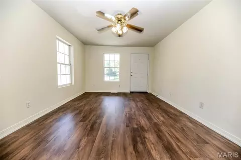 8735 Botanical Ave, Caseyville, IL 62232 | MLS# 26067999 | 20 Photos ...
