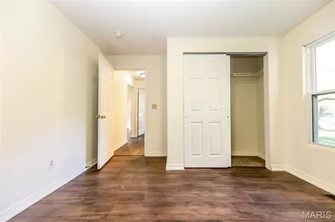 8735 Botanical Ave, Caseyville, IL 62232 | MLS# 26067999 | 20 Photos ...