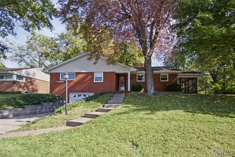 138 Dalewood Dr, East Alton, IL 62024