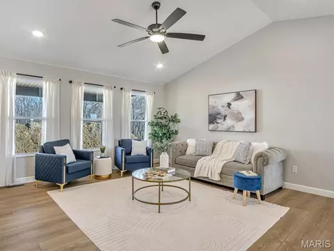 Living - 1013 Waymaker Ln, Waterloo, IL 62298 photo 1 of 3