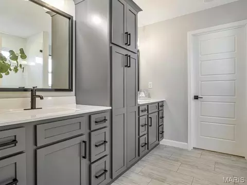 Bath - 1013 Waymaker Ln, Waterloo, IL 62298 photo 1 of 4