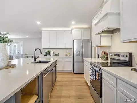 Kitchen - 1013 Waymaker Ln, Waterloo, IL 62298 photo 5 of 5
