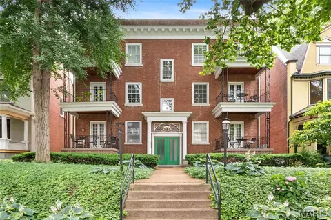 4530 Mcpherson Ave #2E, Saint Louis, MO 63108