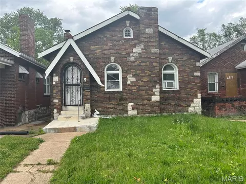 4819 Bessie Ave, Saint Louis, MO 63115