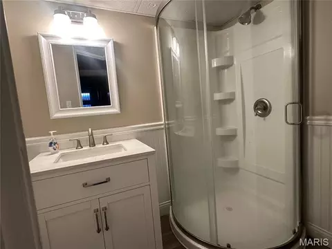 Bath - 10625 Twilight Dr, Sappington, MO 63128 photo 2 of 2