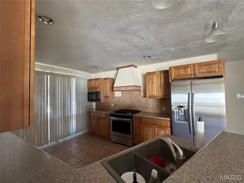 Kitchen - 10625 Twilight Dr, Sappington, MO 63128 photo 3 of 3
