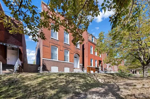3929 Pennsylvania Ave, Saint Louis, MO 63118