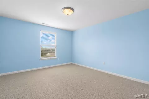 Bedroom - 1824 Kaleb Ct, Washington, MO 63090 photo 5 of 6