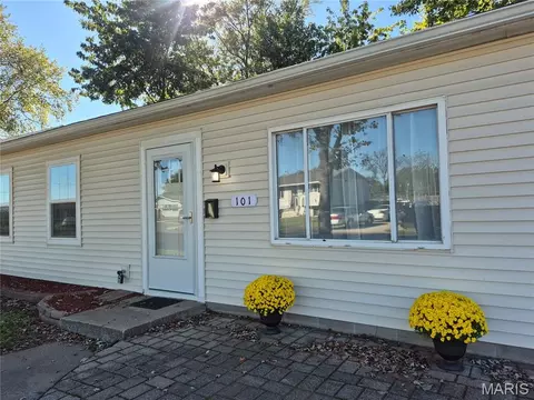 101 Sheppard St, East Alton, IL 62024