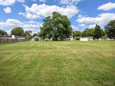 632 Birch Ave, Edwardsville, IL 62025