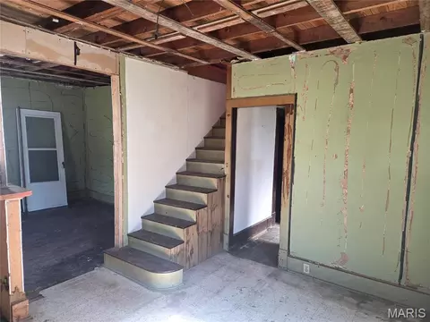 Entry Way - 2728 Pasteur Ave, Overland, MO 63114 photo 1 of 6
