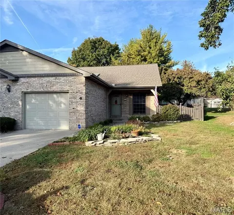 313 Hickory Bnd, Belleville, IL 62223