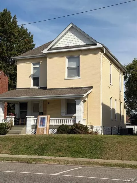 2011 W Main St, Belleville, IL 62226
