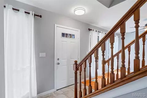 Entry Way - 329 Pheasant Point Blvd, O'fallon, MO 63368 photo 2 of 2
