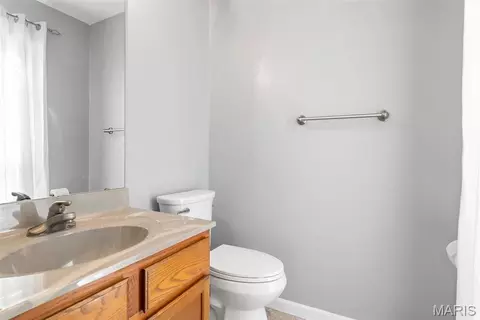 Bath - 329 Pheasant Point Blvd, O'fallon, MO 63368 photo 1 of 4