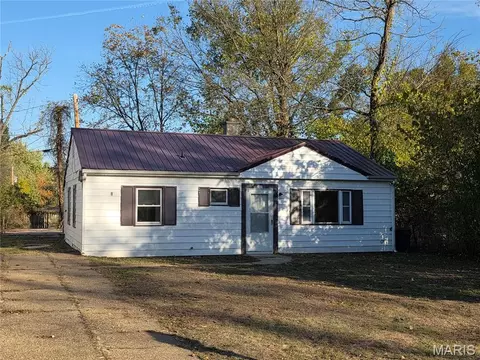 105 S Newport Ln, Waynesville, MO 65583
