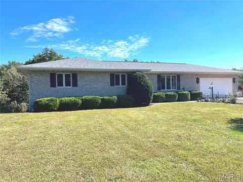 6636 Wood Dr, Monroe City, MO 63456