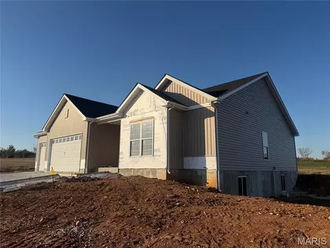 212 Wegener Estates Ct, Troy, MO 63379 photo 2