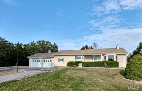 645 Quarry Rd, Silex, MO 63377